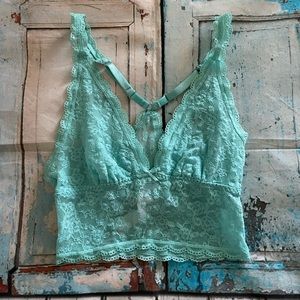 Light turquoise VS lacy bralette